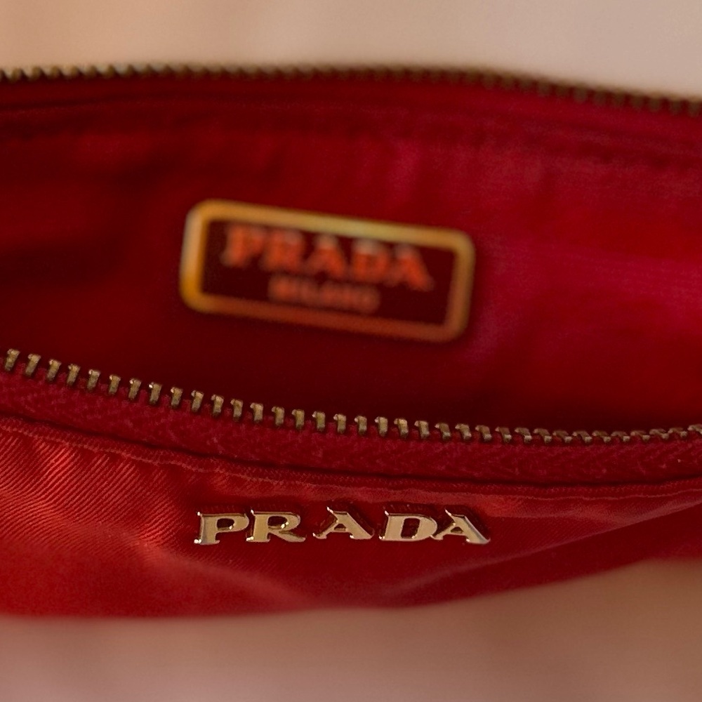 Prada | Nylon - Picture 7 of 10